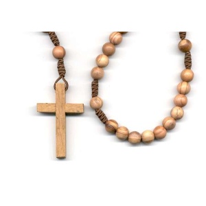Rosenkrans oliventrefarget med taubinding og kors uten corpus